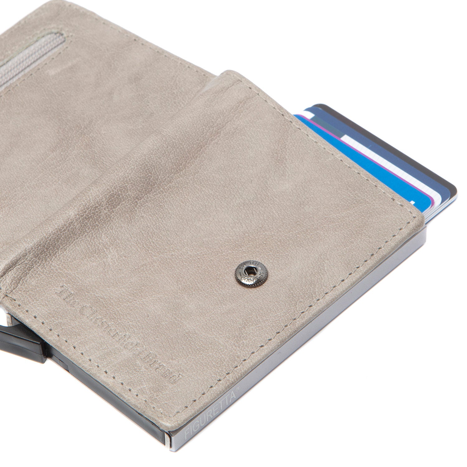 The Chesterfield Brand Pashouder 'Prague', Antique Buff